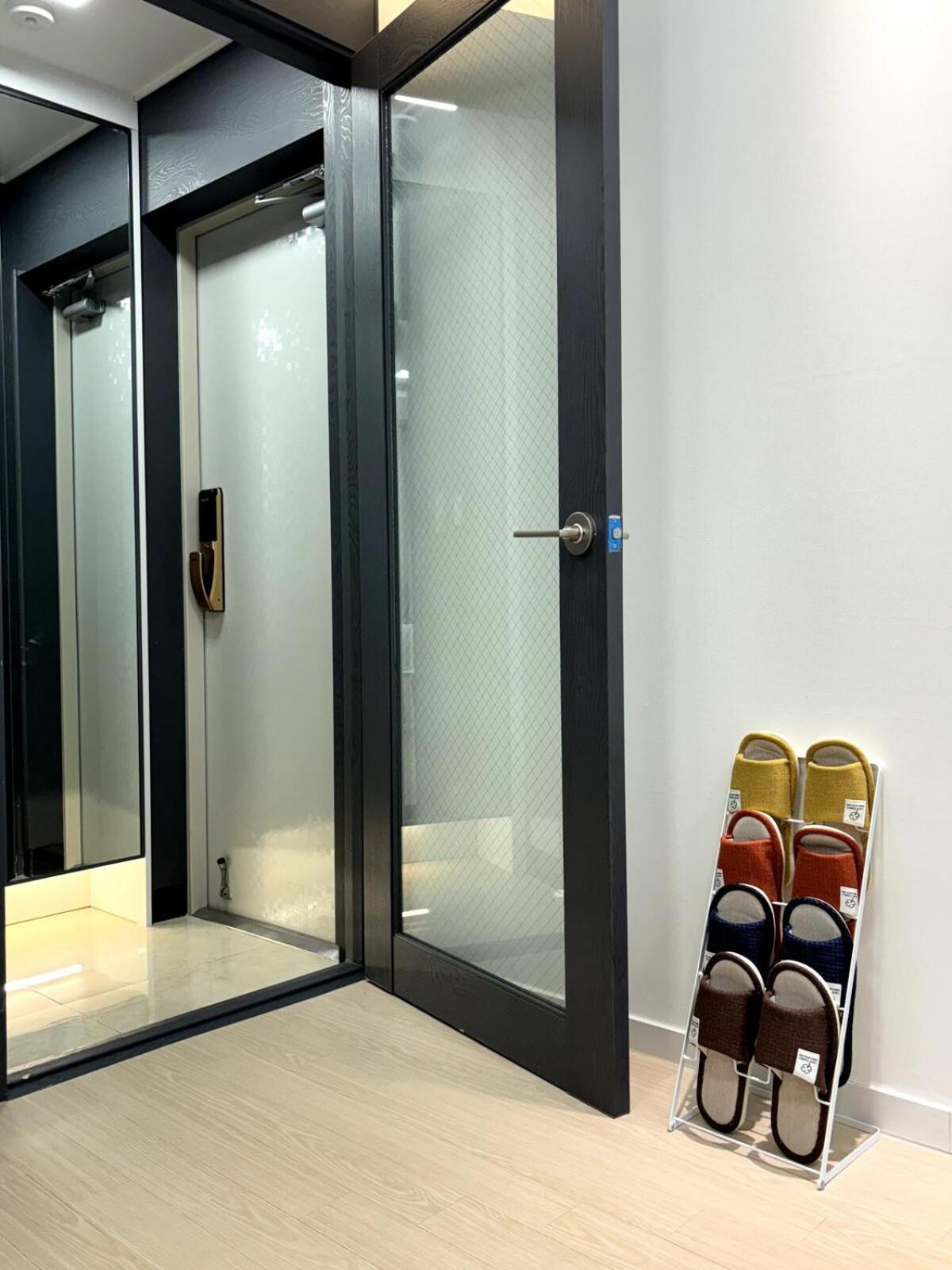 Apartment Near Gocheok Dome, 2 Rooms, 2 Supersingle Beds, 4 People *