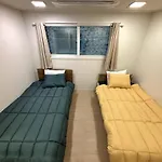 Near Gocheok Dome, 2 Rooms, 2 Supersingle Beds, 4 People