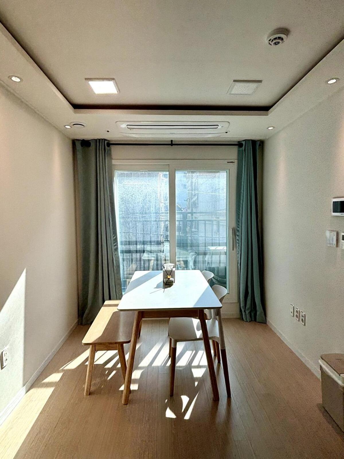 Near Gocheok Dome, 2 Rooms, 2 Supersingle Beds, 4 People Apartment